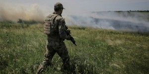 L'Ukraine revendique de maigres avancées dans des combats acharnés
