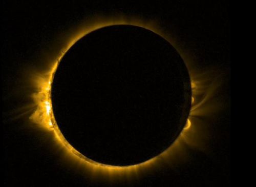 La « marée du siècle » de demain a-t-elle un lien avec l’éclipse ?