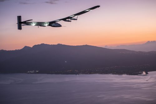 En bref : Solar Impulse interrompt son tour du monde