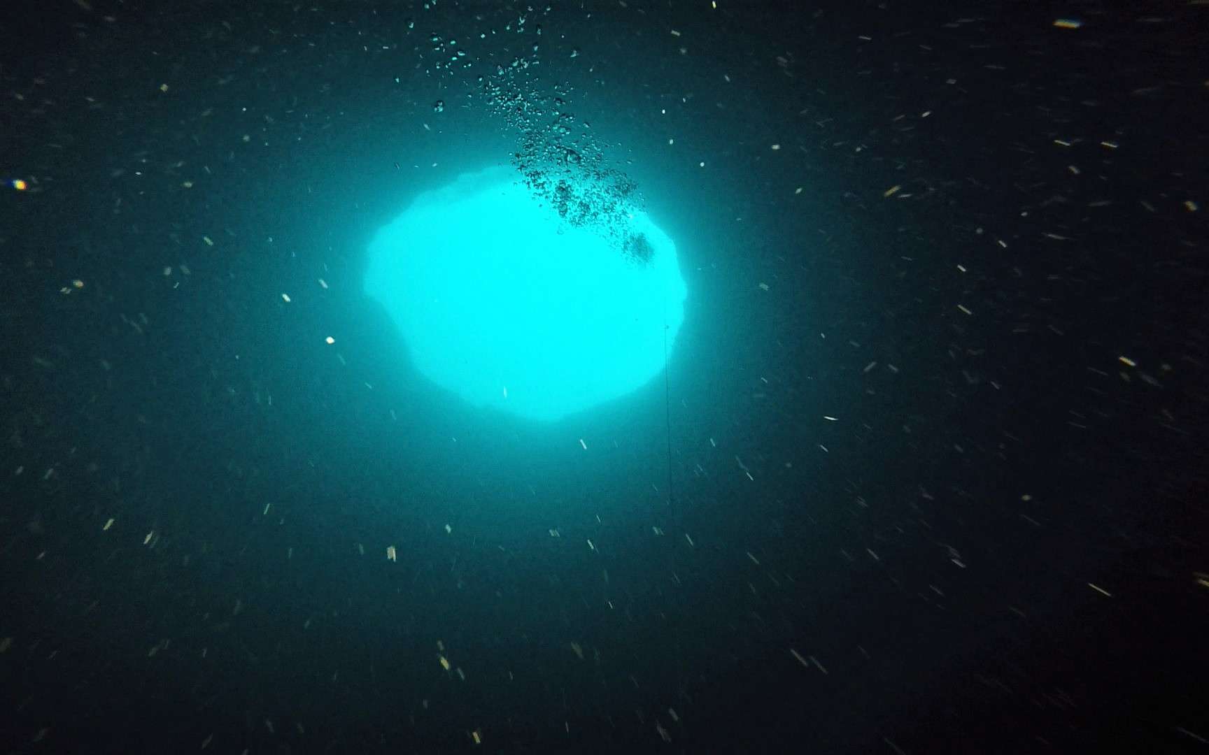 Les scientifiques partent explorer l’immense Trou bleu au large de la Floride