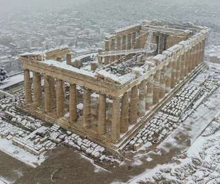 En images : la Grèce sous un déluge de neige