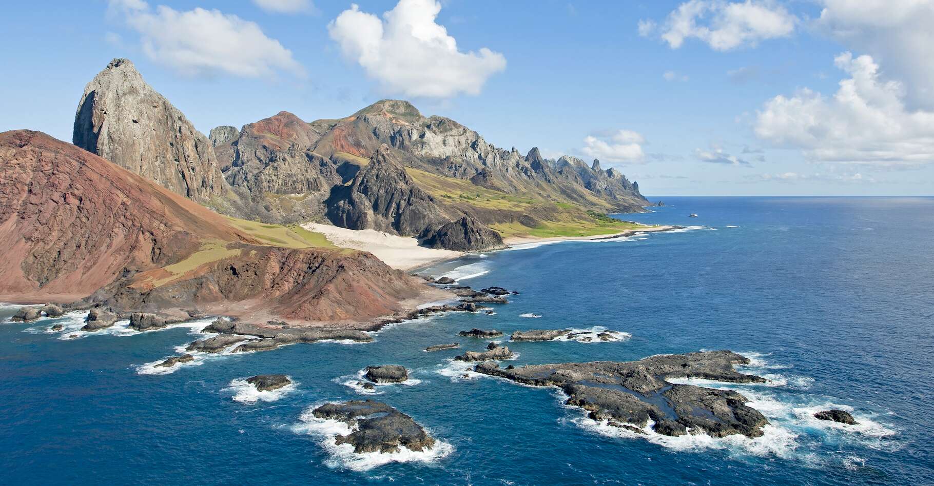 Des roches faites de plastique découvertes sur l'île reculée de Trindade
