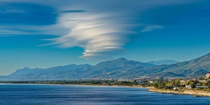 Quels sont ces étranges nuages photographiés en Corse ?