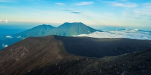 Alerte rouge en Indonésie : éruption soudaine du redoutable volcan Marapi