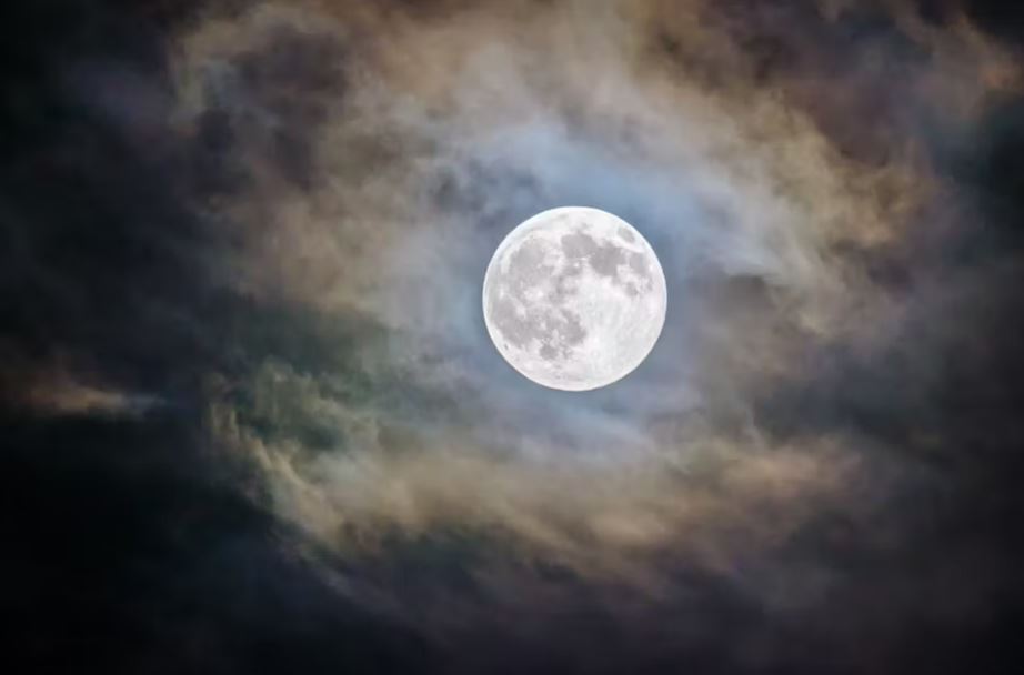 Comment la Lune s’est-elle formée et quel est son âge ?