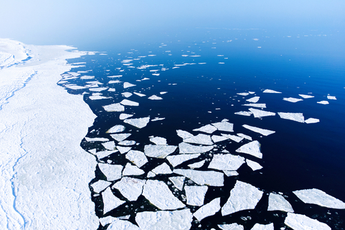 Icebergs à la dérive : quand les photos de l’espace sonnent l’alarme
