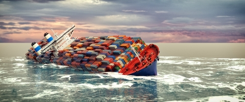 Catastrophe environnementale : un cargo coulé par les Houthis transportait avec lui 21 000 tonnes d’engrais