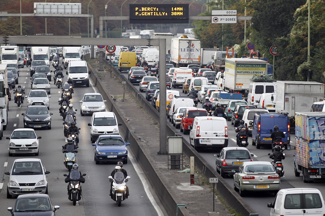 Zone à faibles émissions du Grand Paris : les entreprises sonnent l’alerte