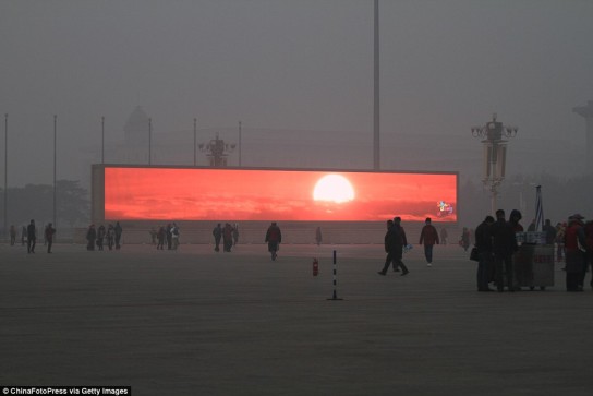 Hoax écolo : Pékin affiche le soleil sur grand écran à cause de la pollution