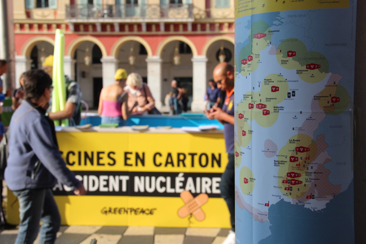 Risques nucléaires : les militants de Greenpeace demandent à EDF d’agir