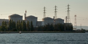 Les 10 raisons de fermer une centrale nucléaire après 40  ans