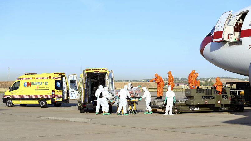 Ebola: l'OMS en alerte maximale