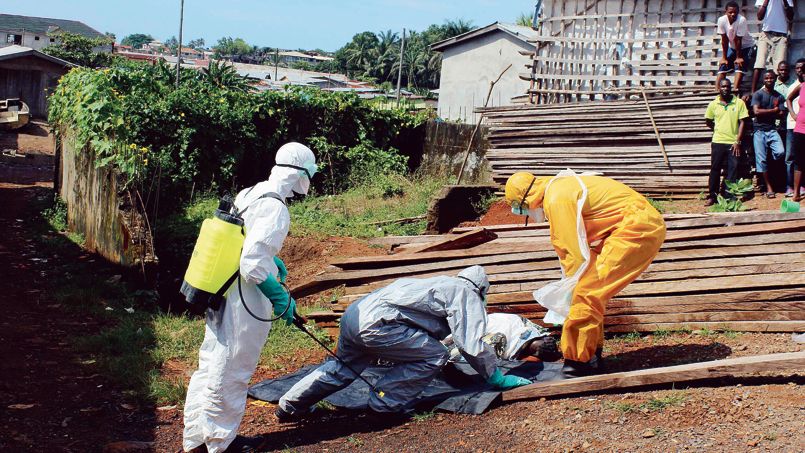 Le monde perd la course contre Ebola