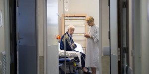 Les patients âgés passent plus de temps aux urgences