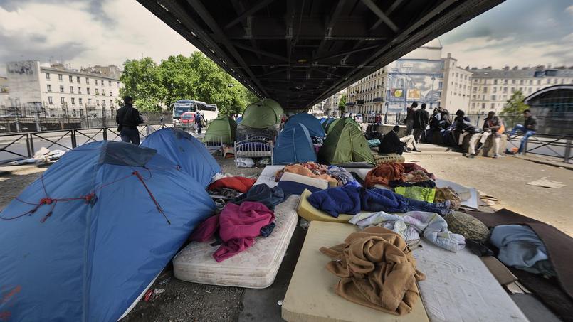 Comment seront soignés les migrants du centre d’accueil de Paris 