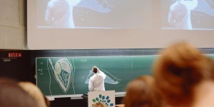 L’enseignement médical sous influence en France