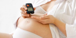 Diabète gestationnel: plus de césariennes et un poids de naissance trop élevé