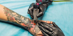 Les tatouages sont-ils transgressifs ?
