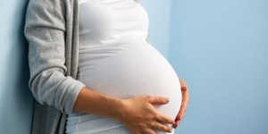 Les grossesses tardives sont-elles toujours aussi risquées?