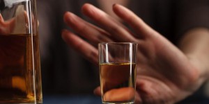 Associations et addictologues dénoncent l’abandon du «Mois sans alcool»