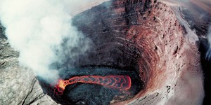 Vidéo de l'effondrement d'un cratère volcanique du Kilauea [vidéo]