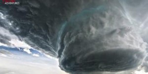 Impressionnante vidéo de la formation d'un orage supercellulaire [vidéo]