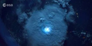 Images impressionnantes d'un orage vu de l'espace