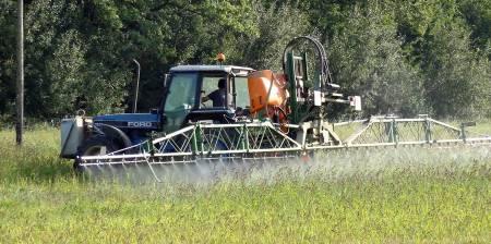 5 pesticides sont reconnus comme cancérigènes, dont le fameux glyphosate (Roundup de Monsanto)