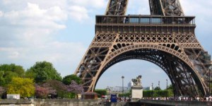 La Tour Eiffel s'offre deux éoliennes à 127 m d'altitude