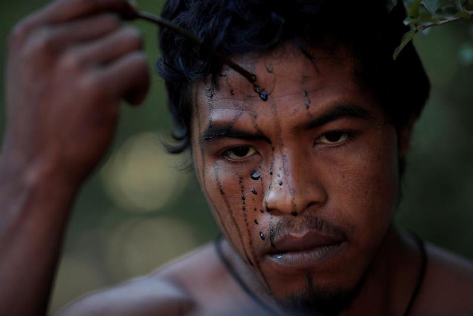 Forte émotion au Brésil après l’assassinat d’un Indien “gardien de la forêt”
