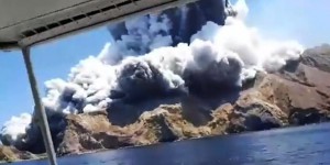 Nouvelle-Zélande : au moins cinq morts après l’éruption du volcan de White Island