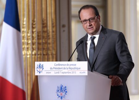 Hollande met en garde contre les «risques d’échec»