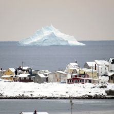 Des centaines d’icebergs dérivent au large du Labrador