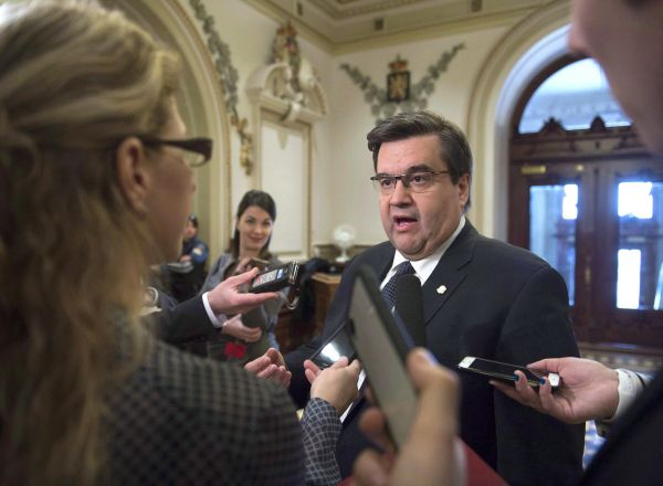 Montréal n’a pas besoin d’un  nouveau pipeline, insiste Denis Coderre