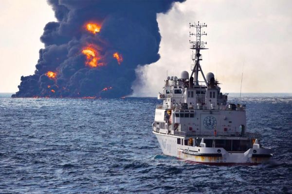 La catastrophe écologique menace après le naufrage du pétrolier Sanchi