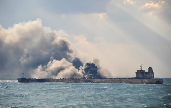 Catastrophe en mer de Chine: une explosion secoue le pétrolier «Sanchi»