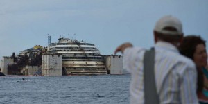 Remorquage du Concordia : la Corse mobilise une flottille, Royal tente de rassurer