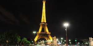 «Earth Hour» : la Tour Eiffel s'éteindra ce samedi soir