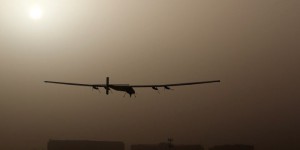 VIDEOS. Solar Impulse 2 s'est posé à Mascate, première étape réussie