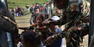Séisme au Népal : le bilan s'aggrave à 6 204 morts et près de 14 000 blessés