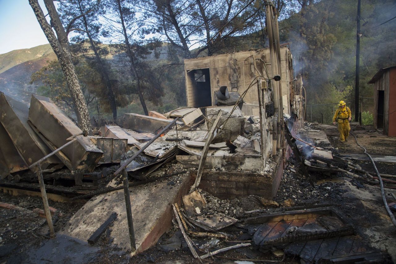 Californie : l'armée en renfort contre les incendies