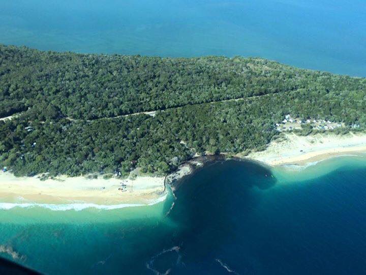 VIDEO. Un immense trou s'ouvre sous une plage australienne