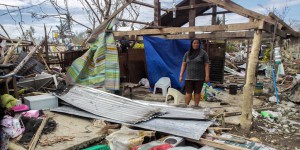 Philippines : le bilan du typhon Koppu s'aggrave à 54 morts