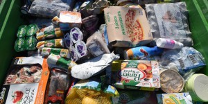 Gaspillage alimentaire : les députés interdisent aux grandes surfaces de jeter 