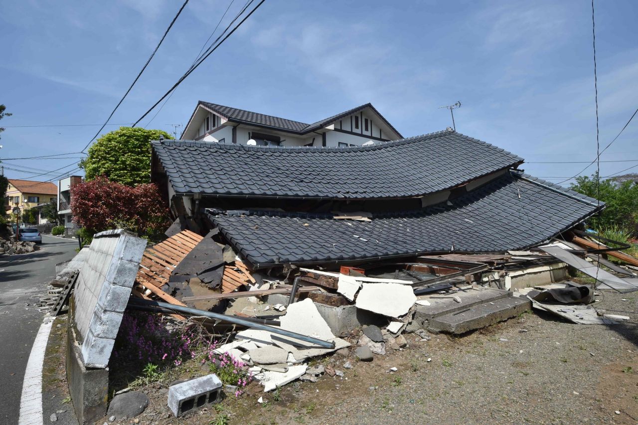 Japon : risque de tsunami après un nouveau séisme dans le sud-ouest