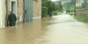 Pluie : 23 départements en alerte, nombreuses inondations