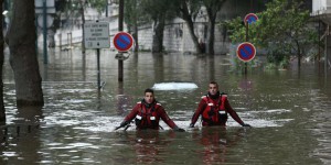 EN DIRECT. Inondations : la Seine baisse à Paris, 18 départements en vigilance orange