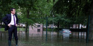 Valls : «500 euros en moyenne par foyer» sinistré par les inondations