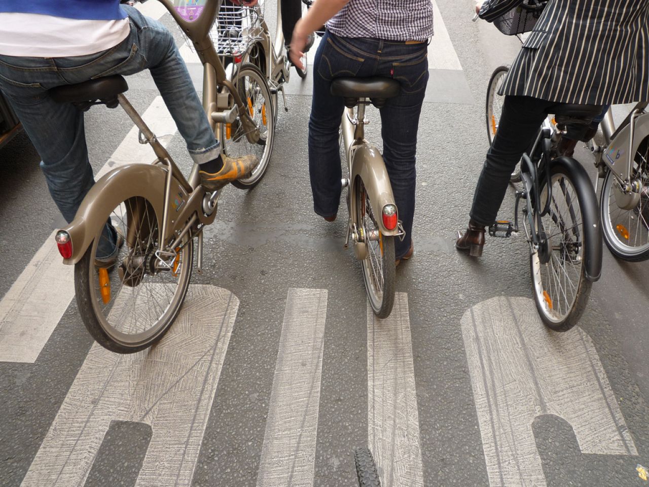 Vélo en ville : pédaler, c'est recommandé (malgré la pollution)
