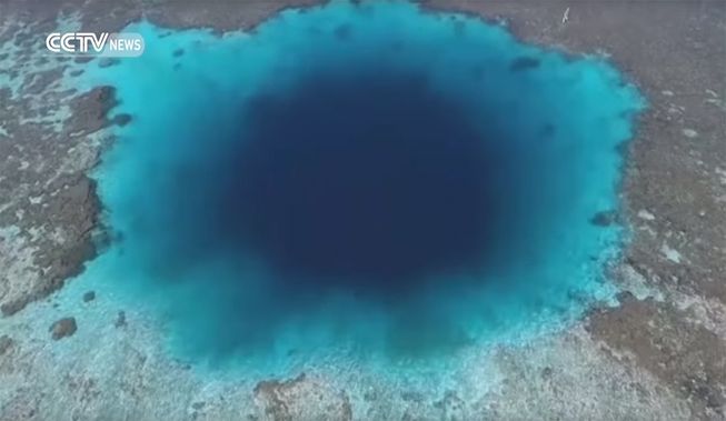 Des chercheurs ont découvert le plus profond trou bleu du monde en mer de Chine